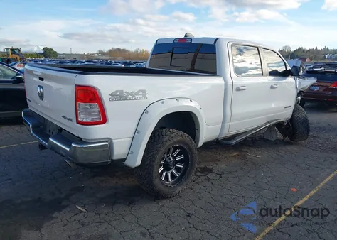 2021 Ram 1500 Big Horn z USA, uszkodzony, nr VIN 1C6SRFMTXMN662903